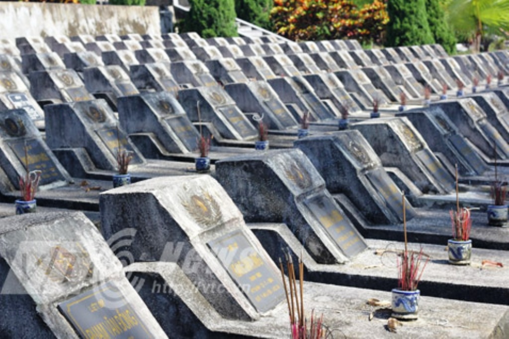 Rất nhiều liệt sĩ hy sinh ngày 12/7 hiện nằm trong nghĩa trang Vị Xuyên.