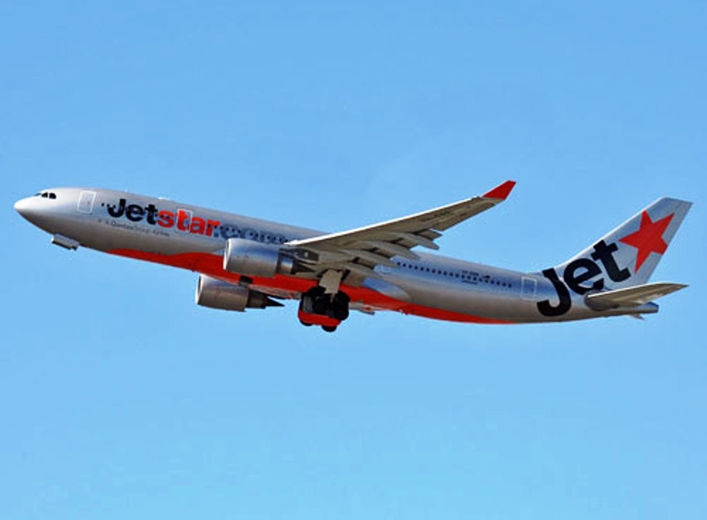 Dinh chi kiem soat vien lam mat lien lac voi may bay hinh anh