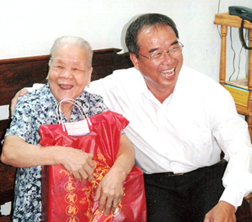 Ba me anh hung nguoi Hoa hinh anh