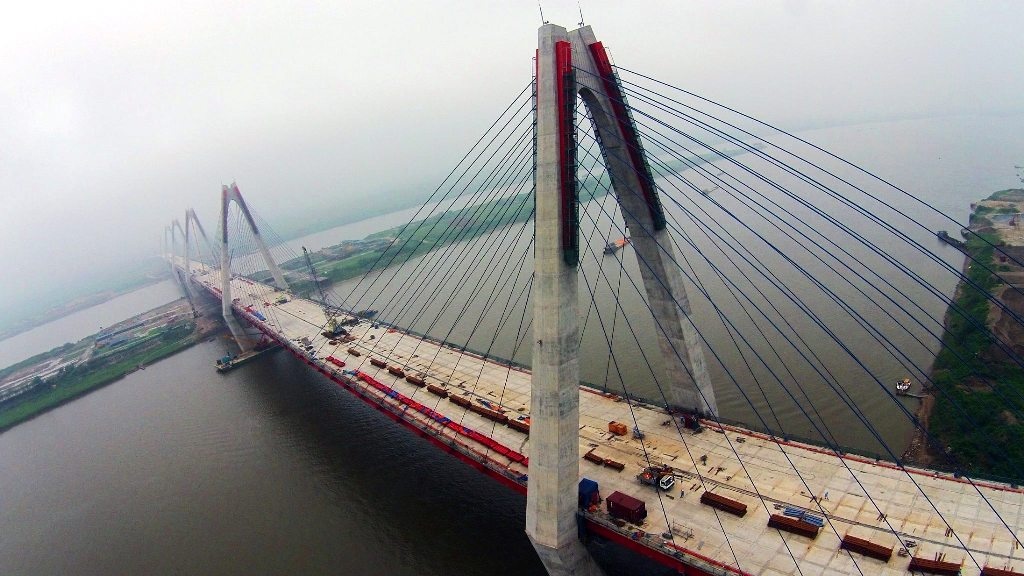 Cau Nhat Tan se co 2 ten goi song song hinh anh