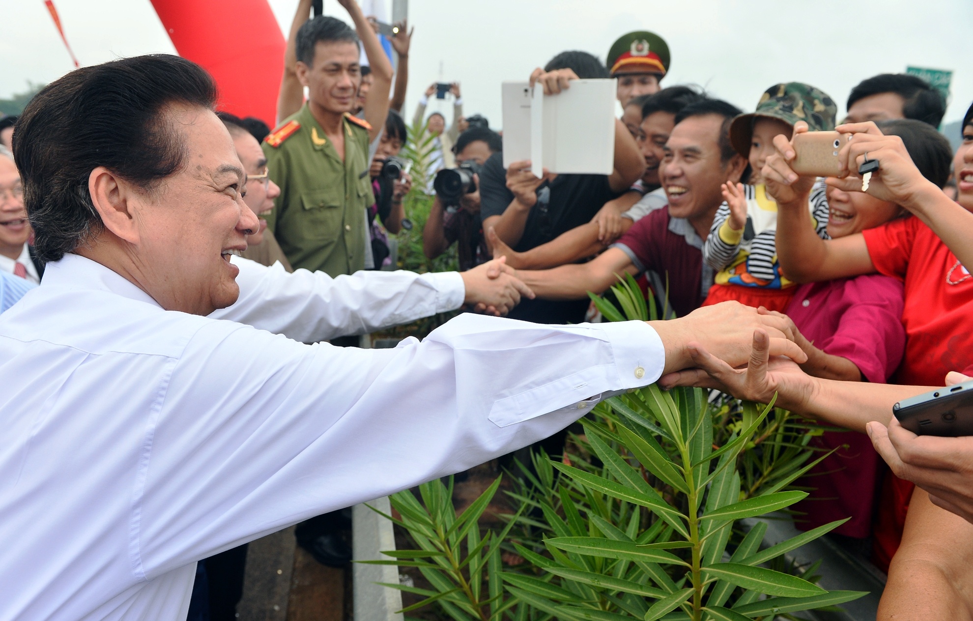 Thu tuong phat lenh thong xe cao toc Noi Bai – Lao Cai hinh anh