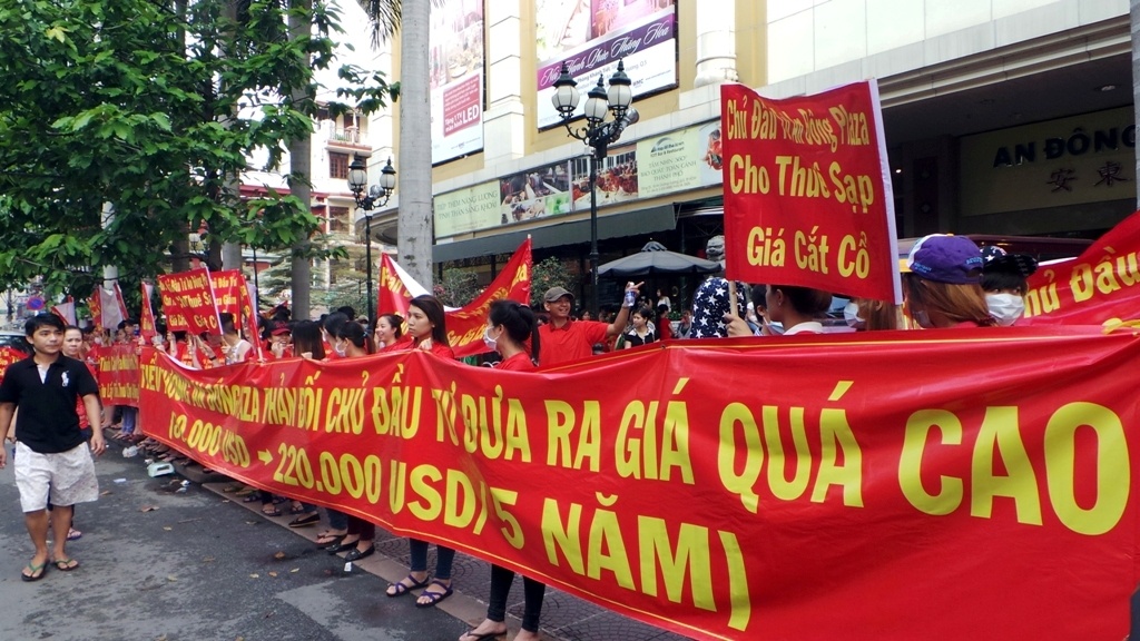 Vi sao tieu thuong An Dong Plaza phan doi chu dau tu? hinh anh