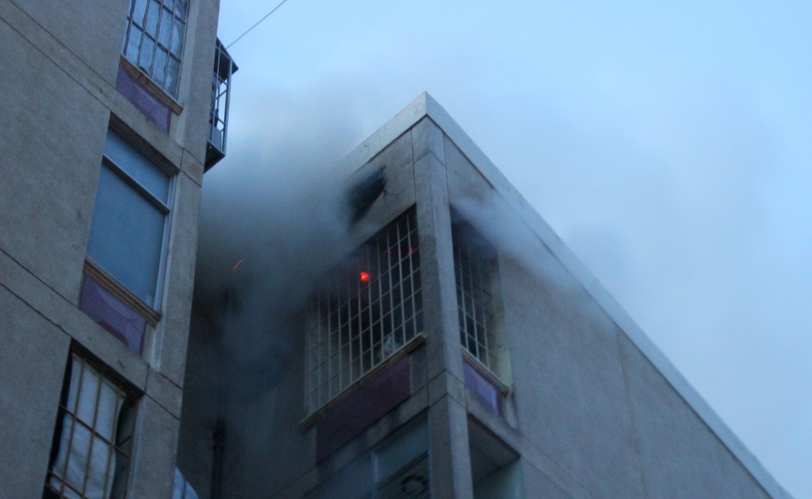 Chay tai lau 5 khu chung cu Muoi Mau o TP.HCM hinh anh