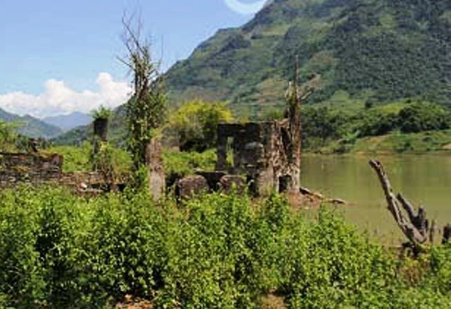 Thuc hu kho bau vua Thai chim duoi long ho song Da hinh anh