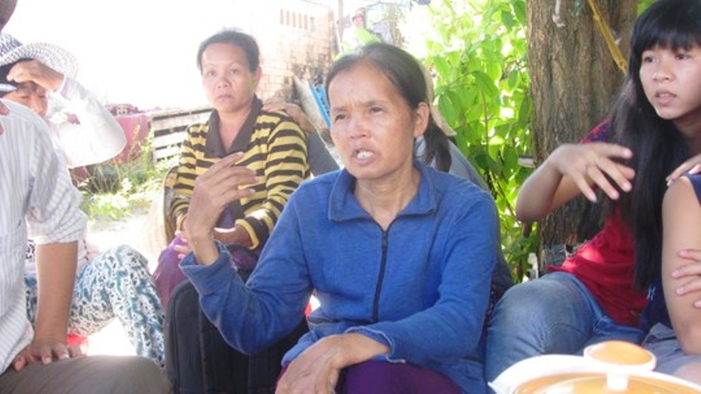 Mot nguoi dan treo co chet tai tru so cong an phuong hinh anh