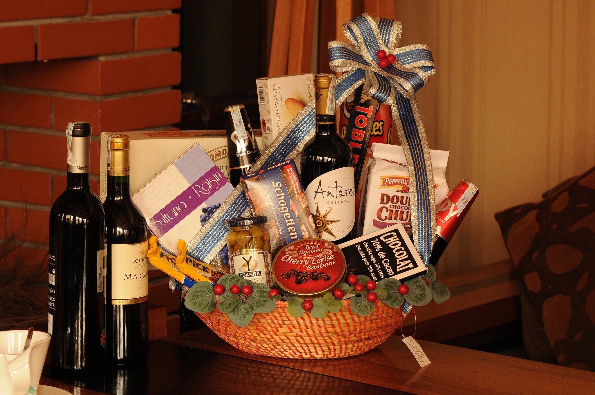 Khong tang hoa, qua cho lanh dao dip Tet 2015 hinh anh