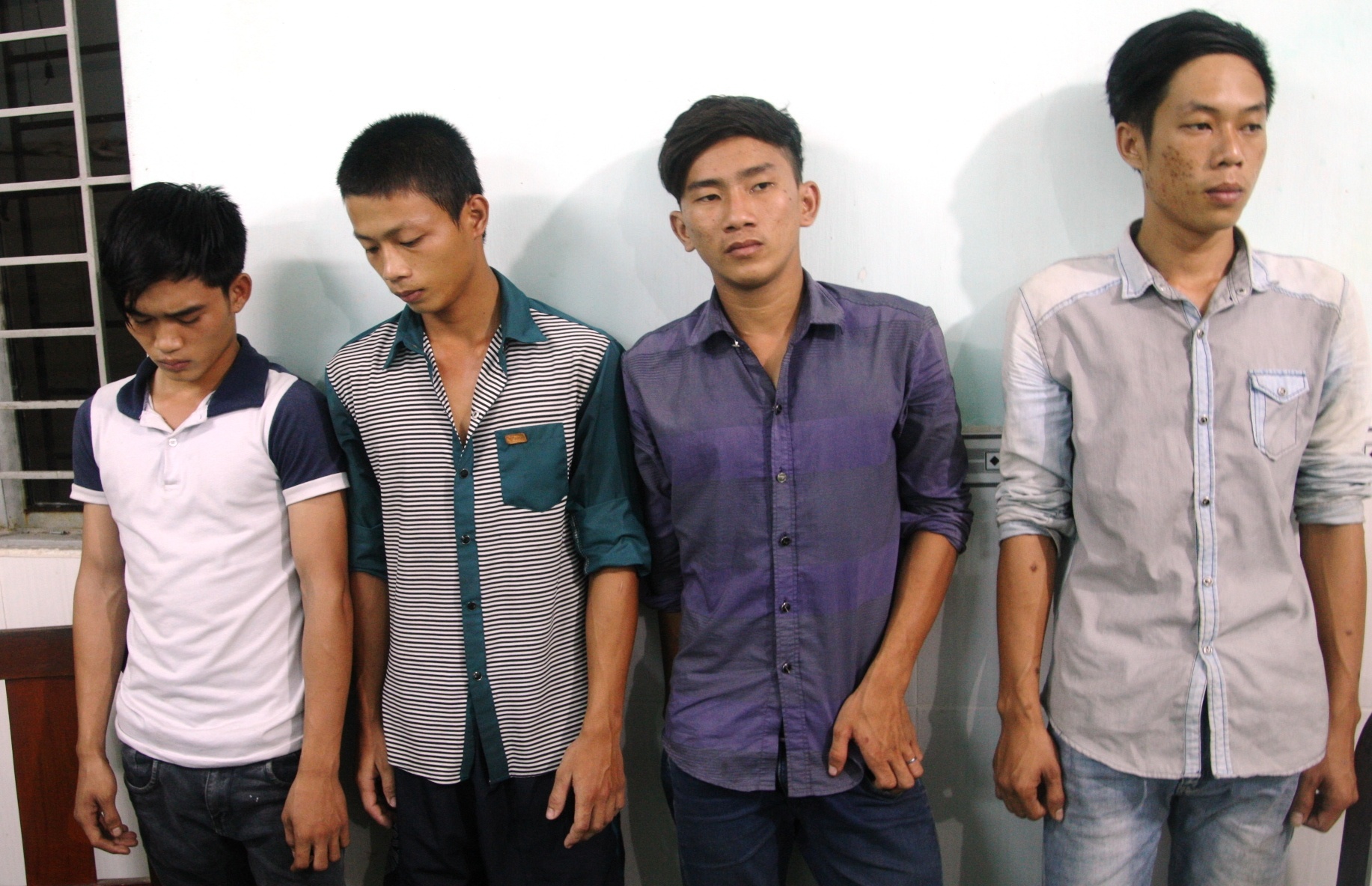 Nhom cuop bi bat sau 4 tieng vung dao chem nguoi hinh anh