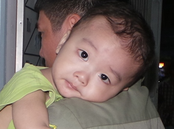 Su bat thuong cua vi khach nu bo roi be trai trong taxi hinh anh