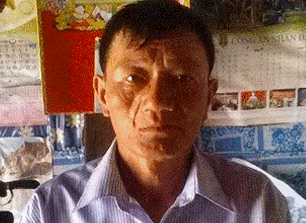 Mot thuong binh 3 nam di kien doi... 4 cai rang hinh anh