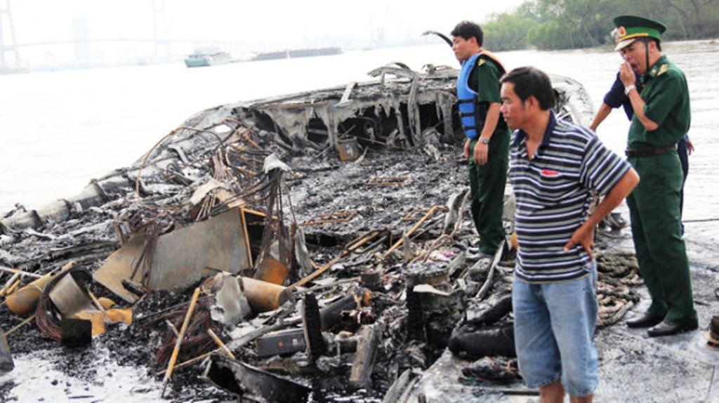 TP.HCM xem xet cho tau canh ngam hoat dong tro lai hinh anh