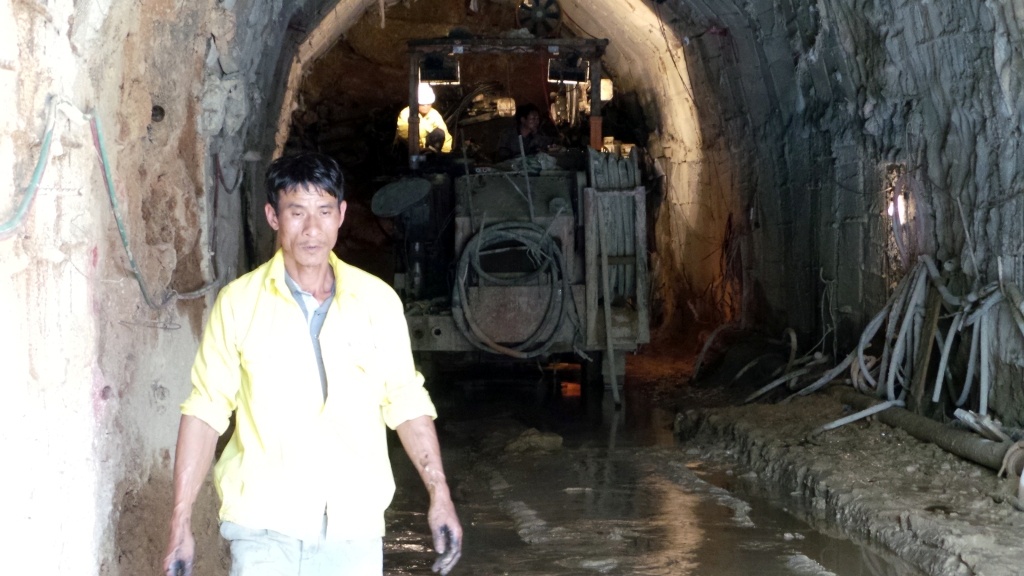 Da Dang vang lang sau cuoc giai cuu lich su hinh anh