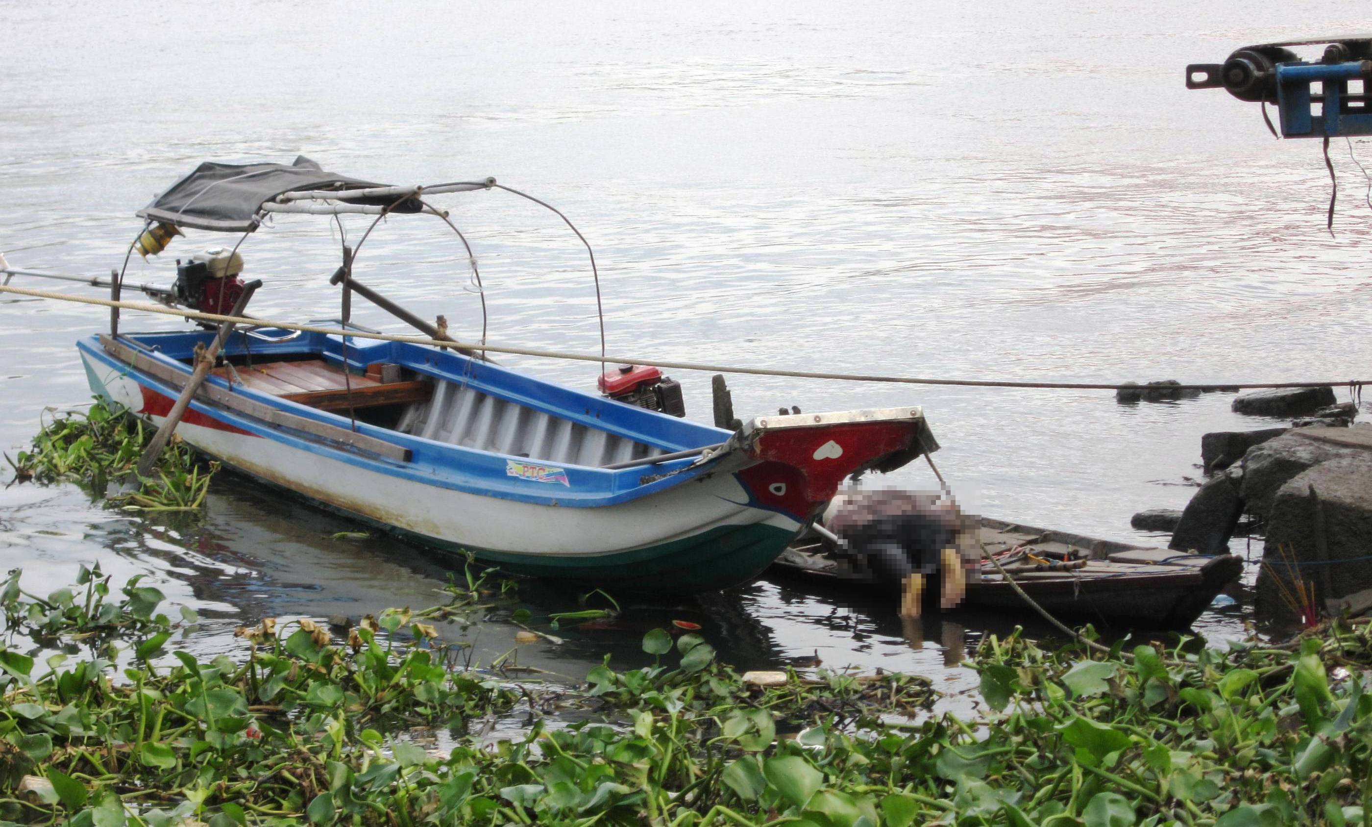 Nguoi dan ong tu vong canh bo chich dien tren song Sai Gon hinh anh