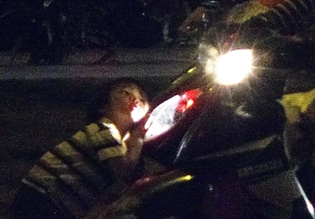 Mot dem chan dau xe xin tien cua be trai o Sai Gon hinh anh