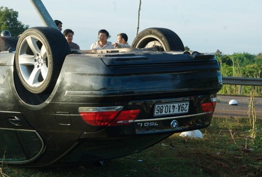 Vu thuong uy tong chet nguoi: Tim ra bien so xe that hinh anh