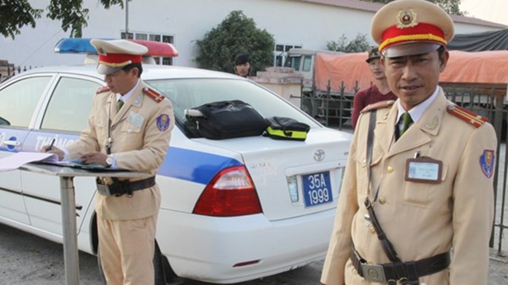 Thanh tra Bo Cong an se bi mat ghi hinh canh sat giao thong hinh anh