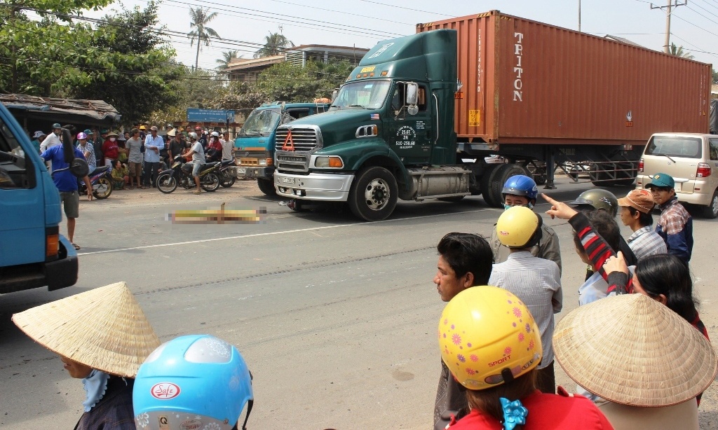 Hiện trường vụ tai nạn thương tâm.