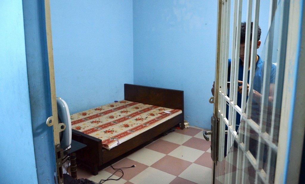 Căn phòng trong nhà bà Hiền, nơi Hữu xông vào rồi cố thủ suốt ba giờ.