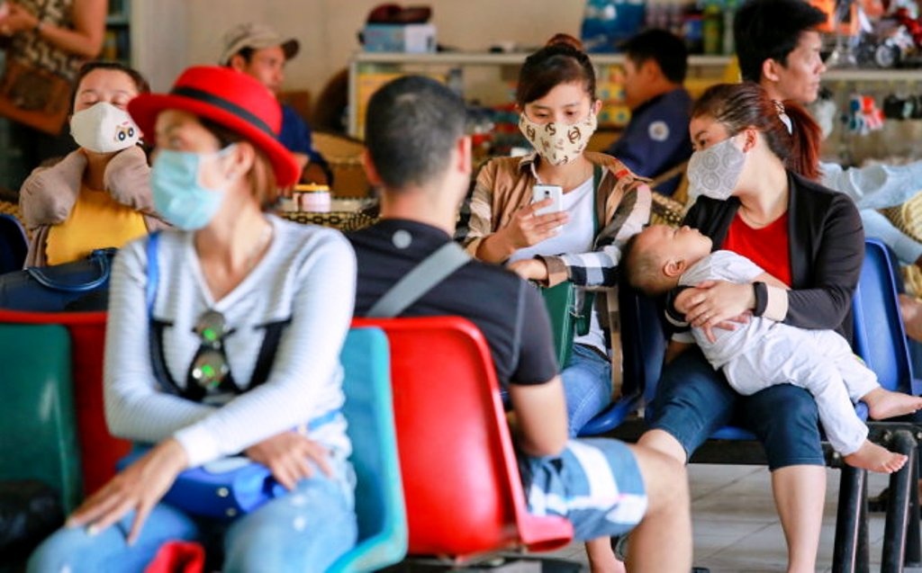 Ngay 3/5, Nha Trang het sach ve ve Sai Gon hinh anh