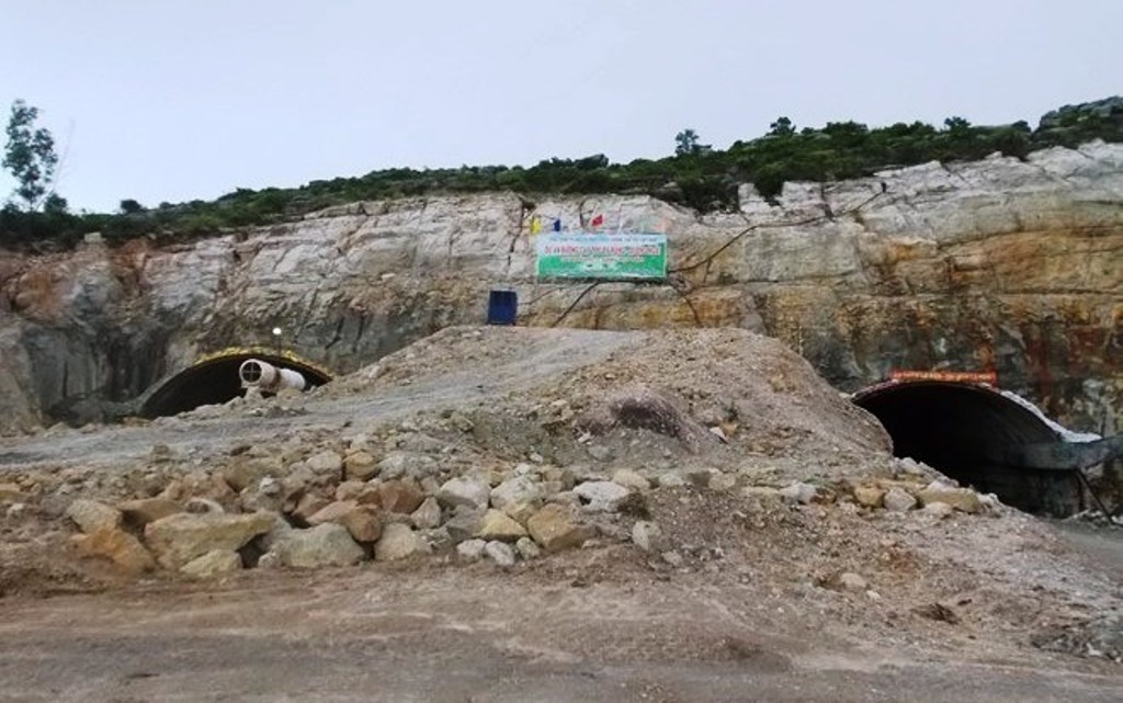 Vu no min nut nha dan: Co ho chi duoc den bu 2.000 dong hinh anh