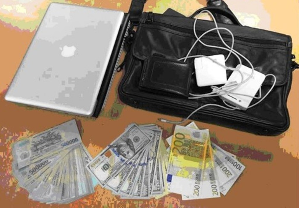 Quen tui xach co gan 100 trieu o san bay Noi Bai hinh anh