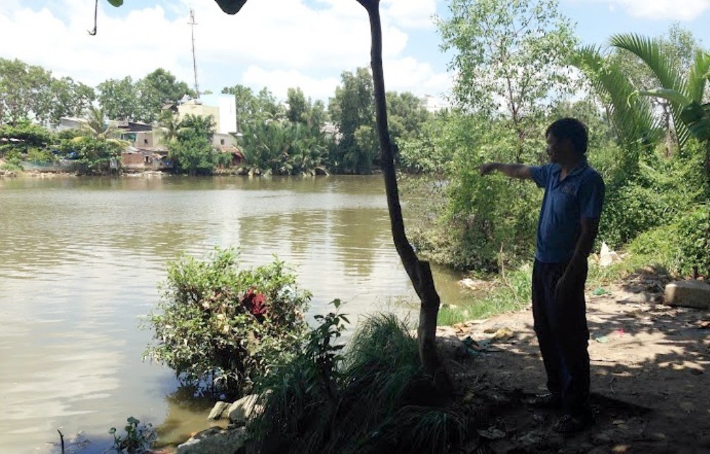 Ke nem xac vo xuong kenh o Sai Gon nghien ma tuy, so de hinh anh