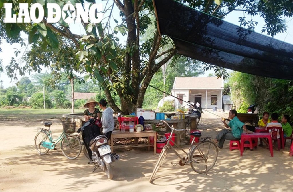 Người dân làng Găng xã Nghĩa Hưng, huyện Nghĩa Đàn đang hoang mang vì tin đồn thất thiệt.