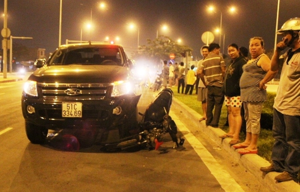 Hiện trường vụ tai nạn trên đại lộ Võ Văn Kiệt.