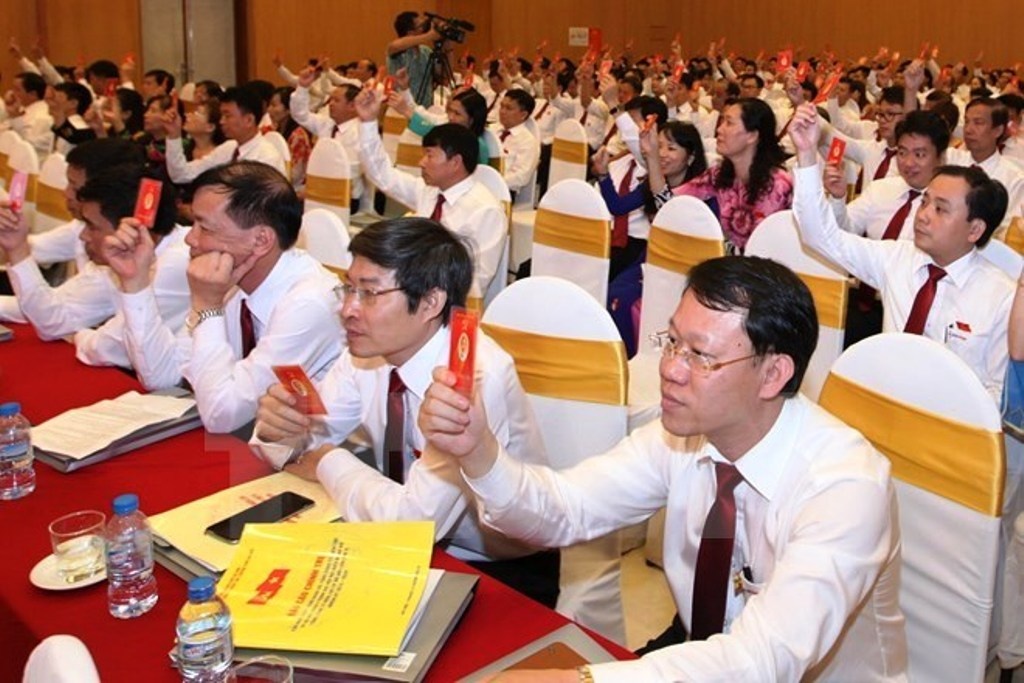 Bo Chinh tri hop chuan bi dai hoi dang bo truc thuoc TU hinh anh