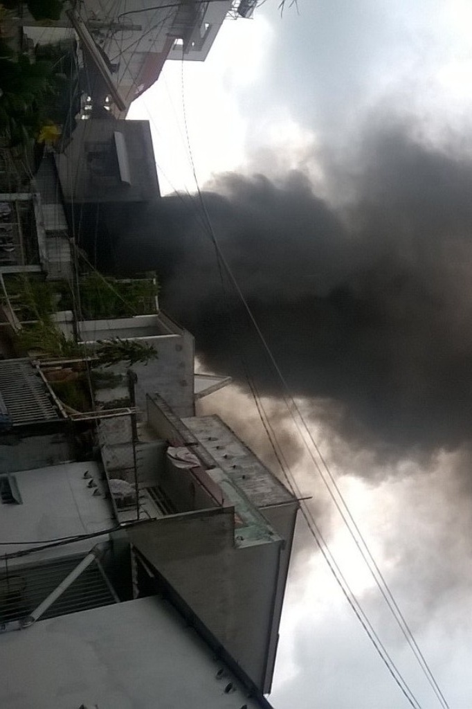 Giai cuu cu ong 80 tuoi bi lua bao vay o Sai Gon hinh anh