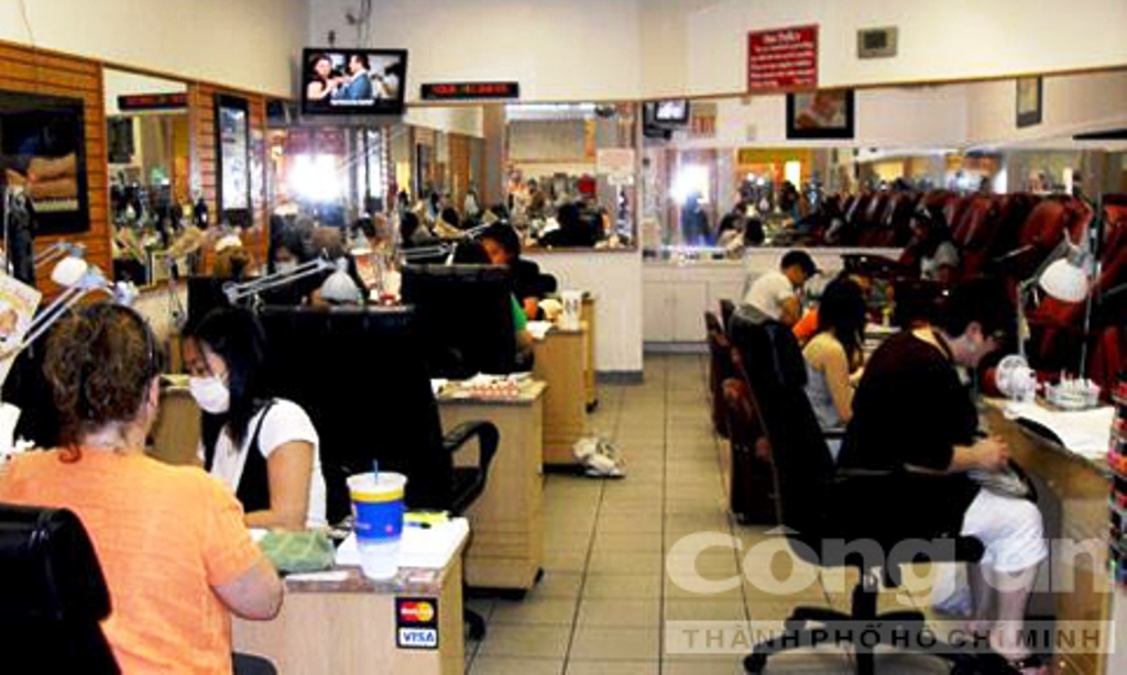 Công việc thường ngày ở tiệm nail.