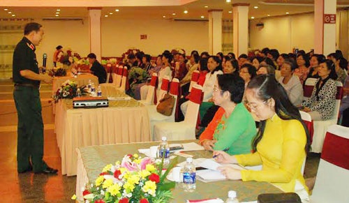 TP HCM: So luong can bo nu dung dau ca nuoc hinh anh