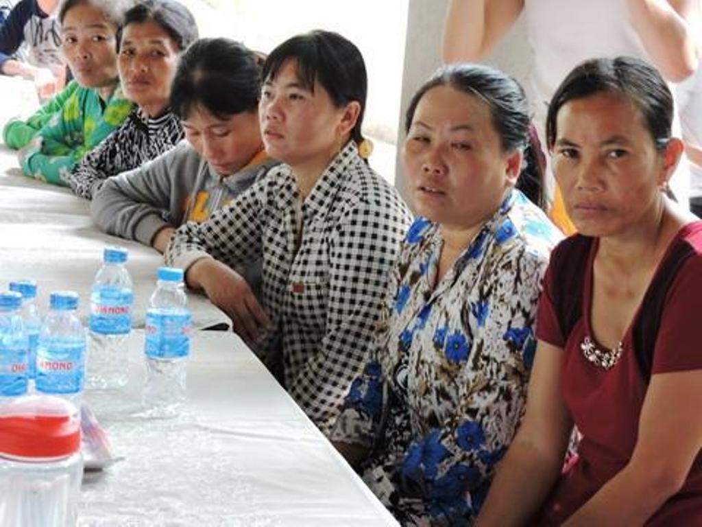 Thân nhân các thuyền viên.