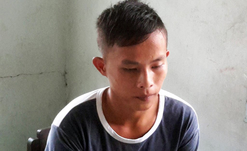 Bi mang, thanh nien chem nu thu kho suyt mat mang hinh anh