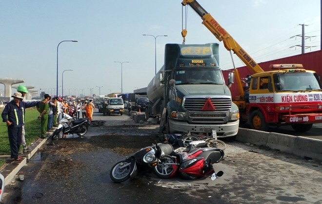 Ba ngay nghi Tet Duong lich: 65 nguoi chet, 94 bi thuong hinh anh