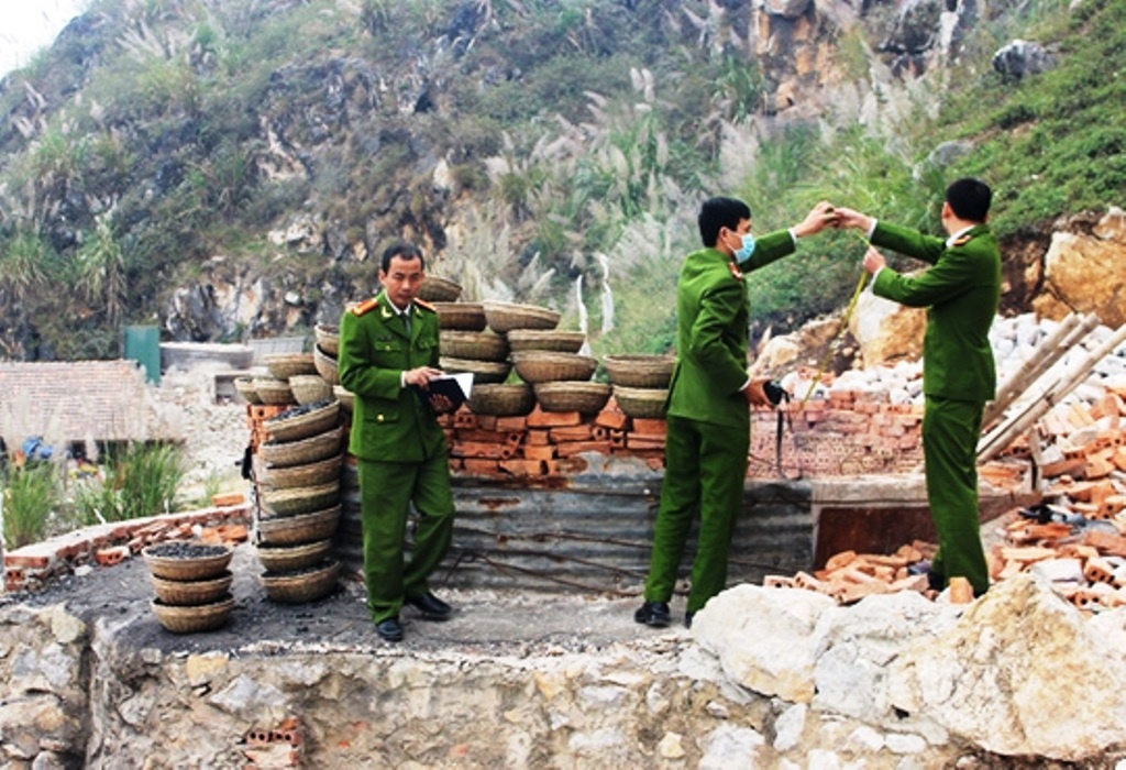 Vu 8 nguoi chet do ngat khi: Nan nhan nguy kich da hoi tinh hinh anh