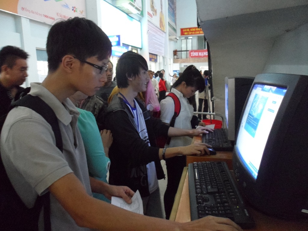 Ngay dau ban ve online, trang web cua Phuong Trang sap mang hinh anh