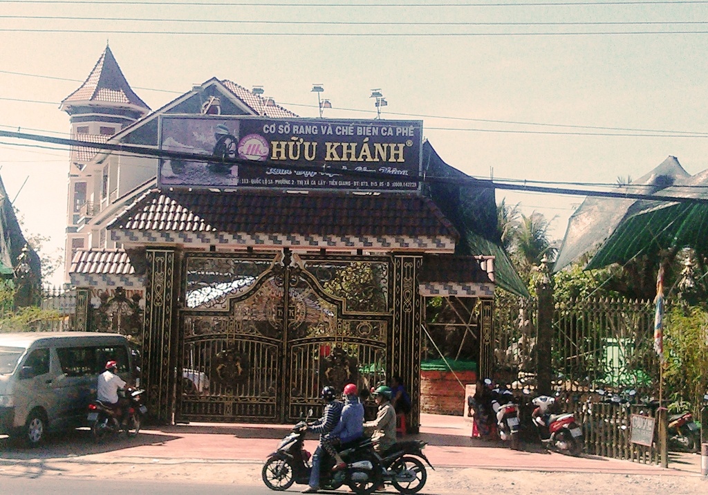 Khoi to vu an 2 vo chong bi sat hai trong biet thu hinh anh