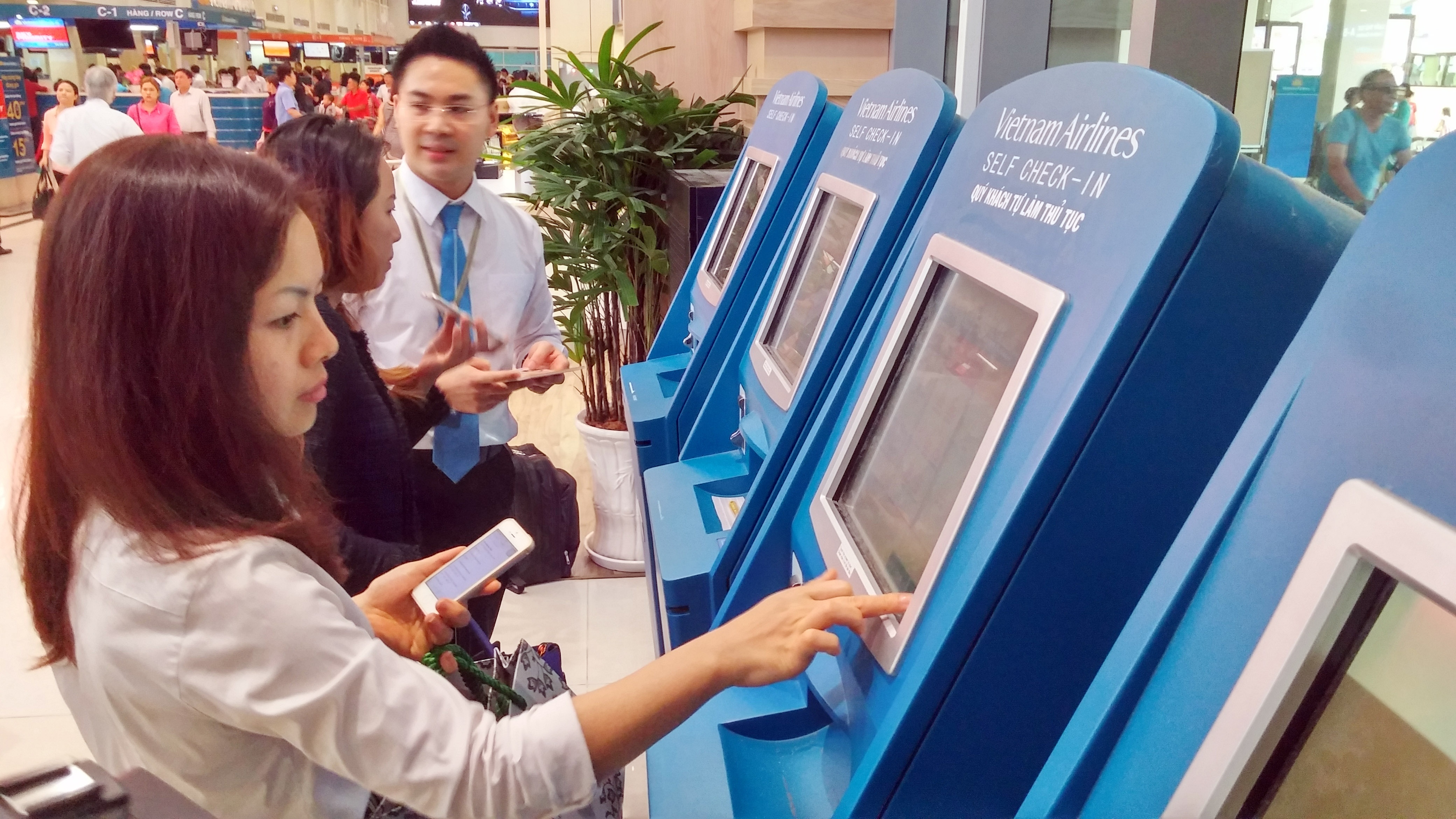 Cach hoan thanh som thu tuc tai san bay Tan Son Nhat hinh anh