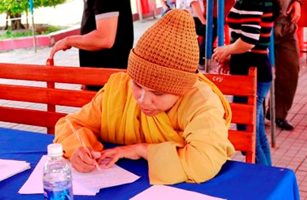 Phat hien nhieu su gia di khat thuc mua le hoi hinh anh