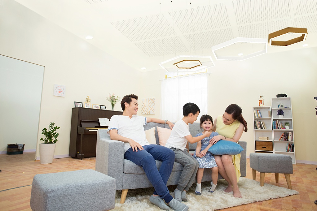 MC Hong Phuc lua chon vat lieu xanh cho trang tri to am hinh anh