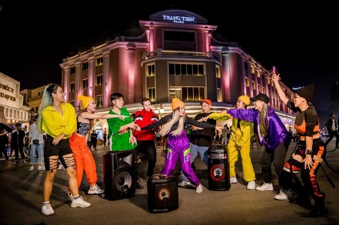 Gioi tre Viet khang dinh dam me qua nhung show dien duong pho hinh anh