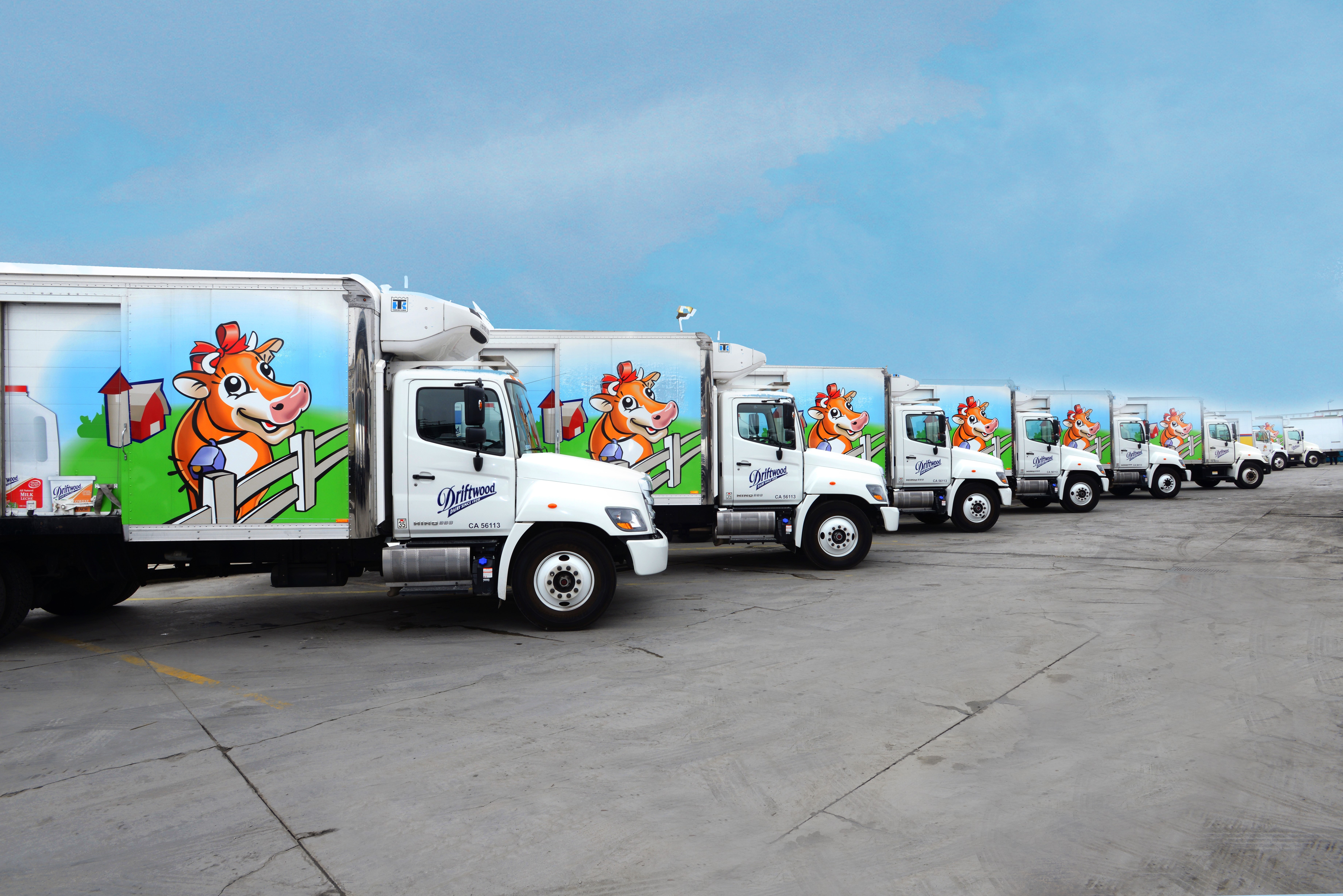 Video nha may Vinamilk tai My ung ho gan 23.000 lit sua giua dai dich hinh anh