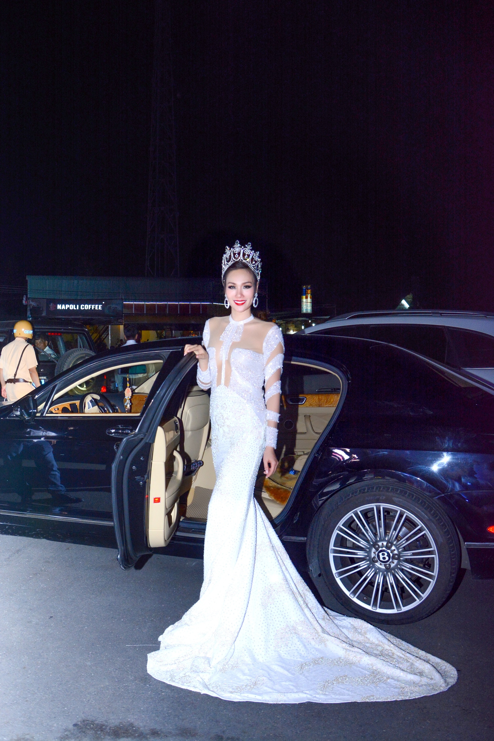 HH Quy ba chau A Kim Nguyen anh 7