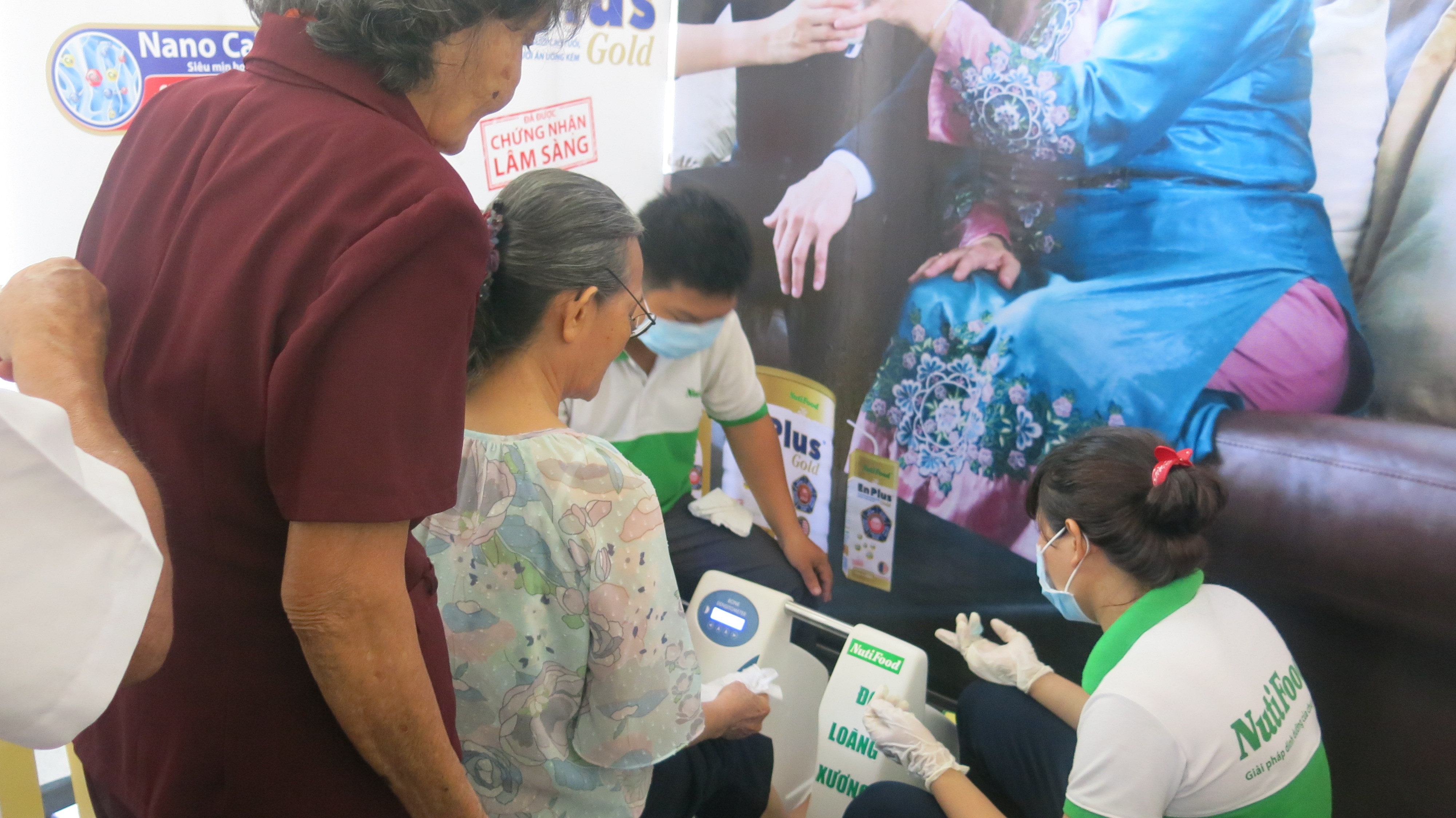 kiem tra suc khoe dinh duong mien phi anh 2