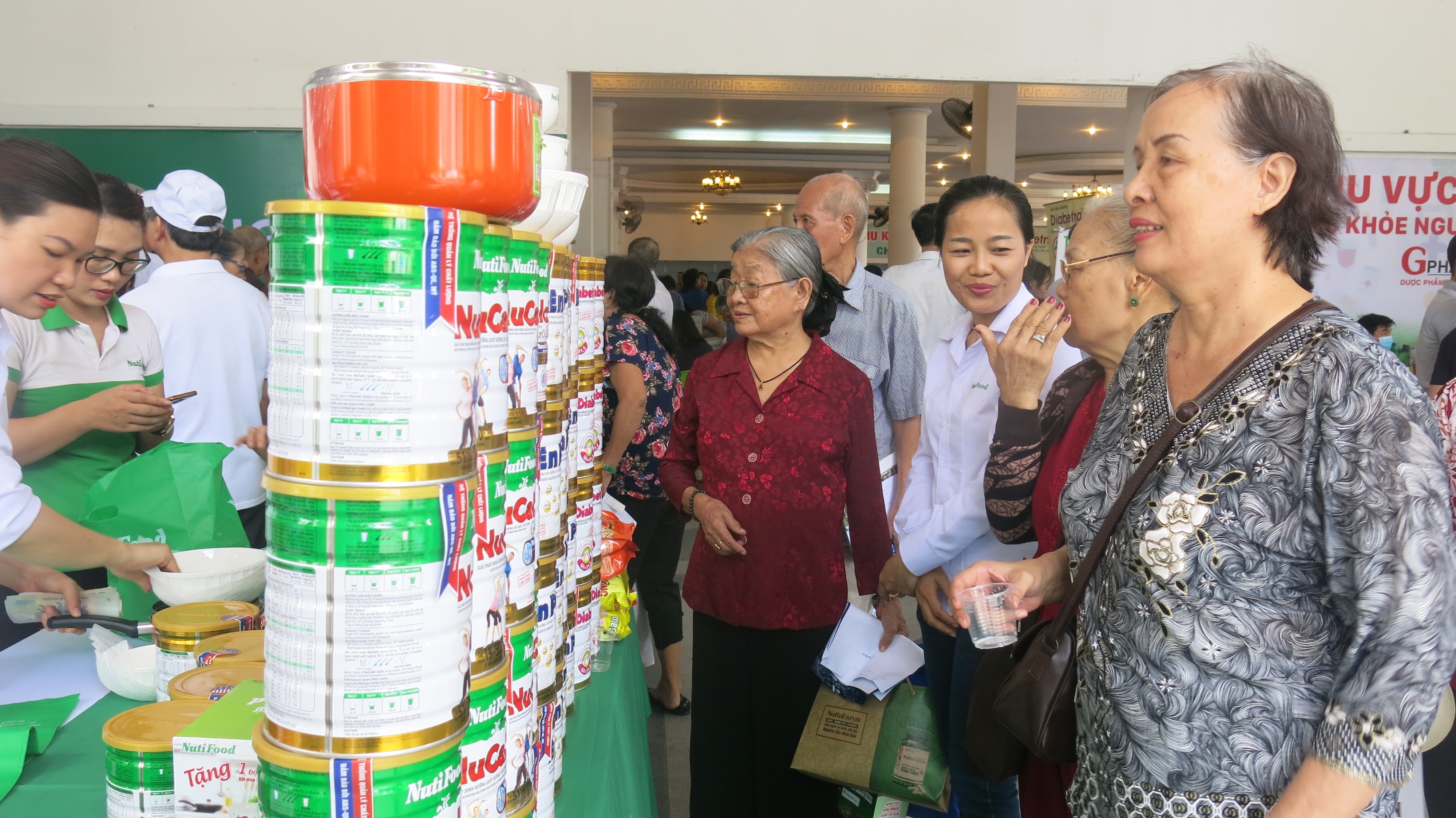 kiem tra suc khoe dinh duong mien phi anh 4