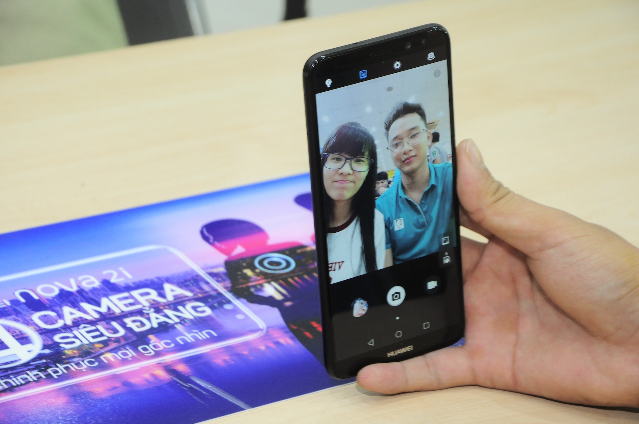 Huawei nova 2i dot dau mo ban anh 7
