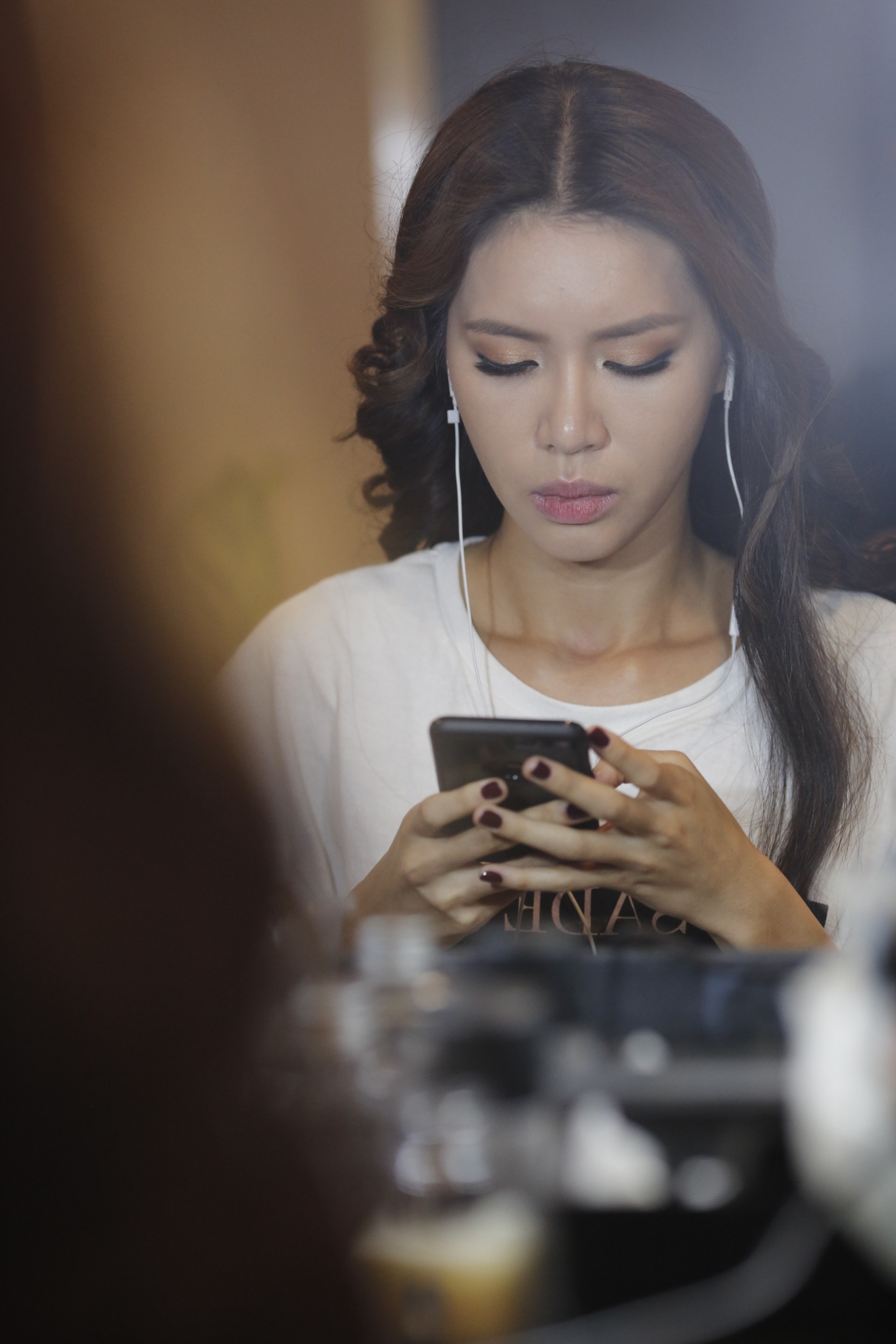 hot girl Celine Farach chup anh lich cho Vietjet anh 7