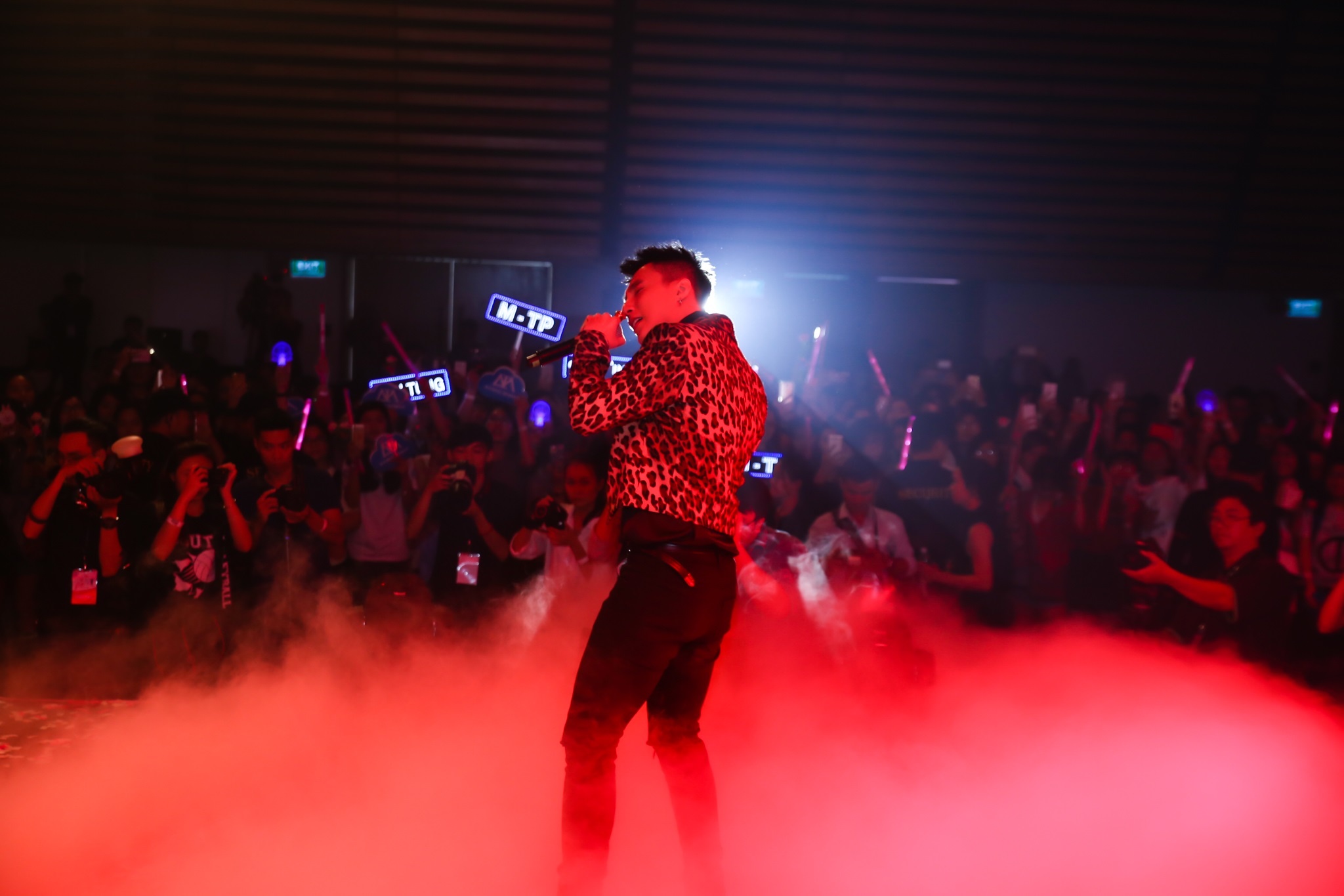 hen ho voi nam than anh 4