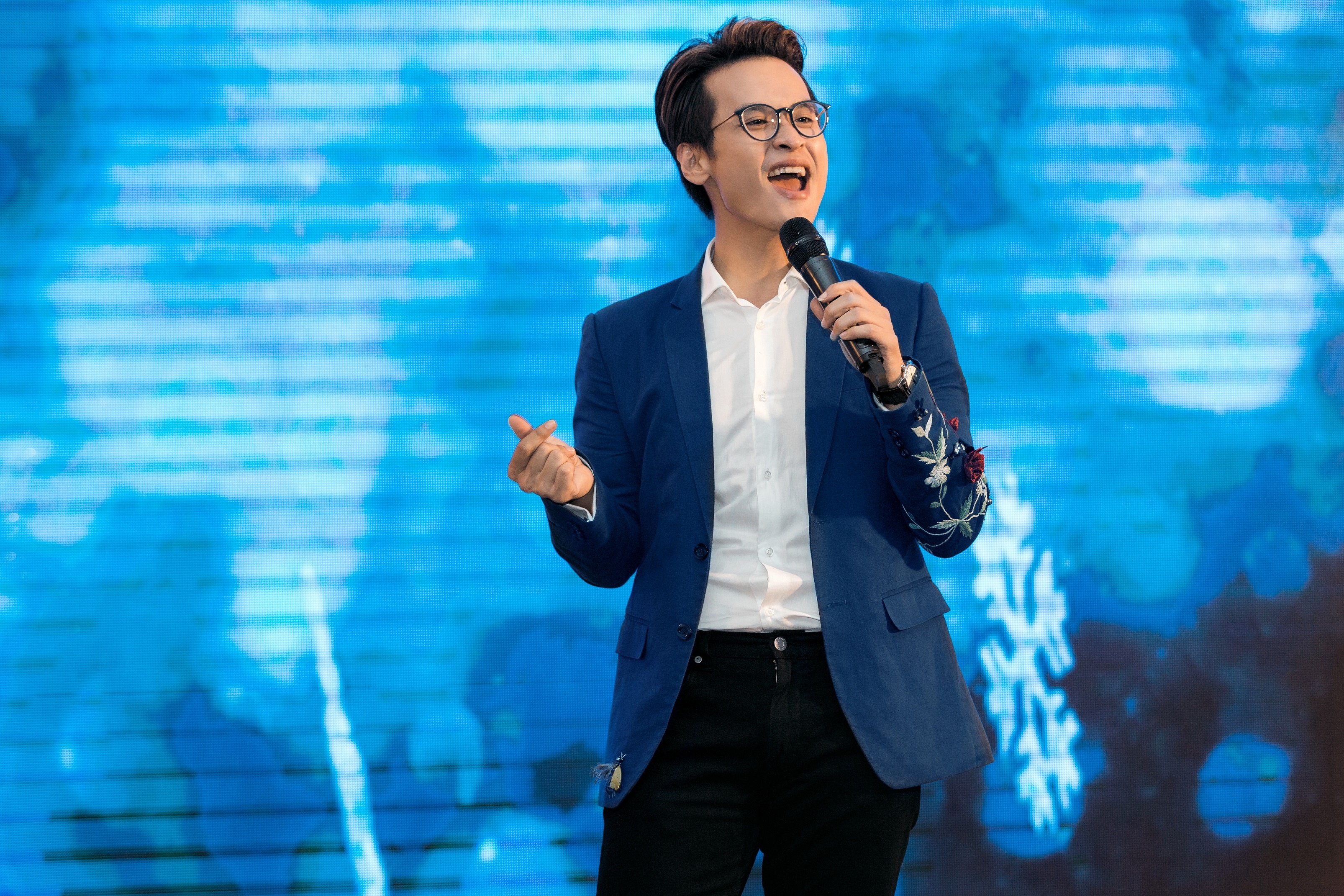 Mùa tóc vui ảnh 2 Mua toc vui anh 2