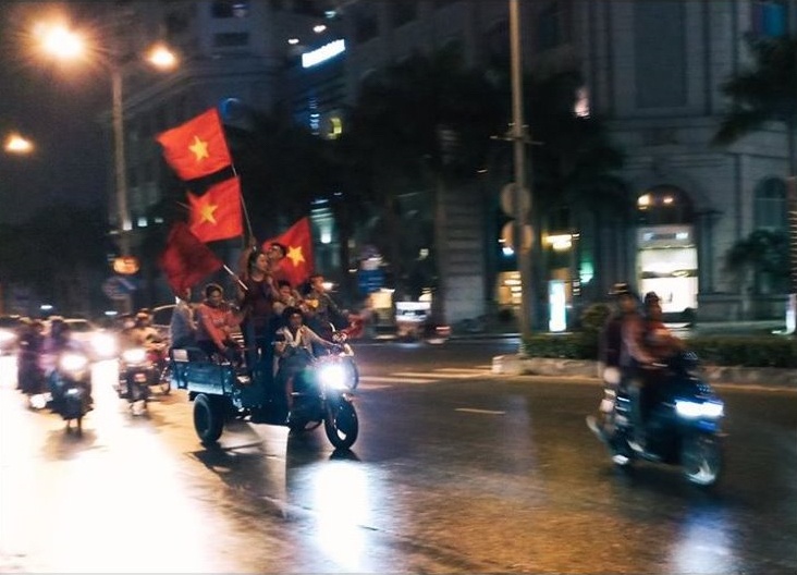 Cong dong mang Viet ‘to do’ Facebook bang loi cam on U23 VN hinh anh